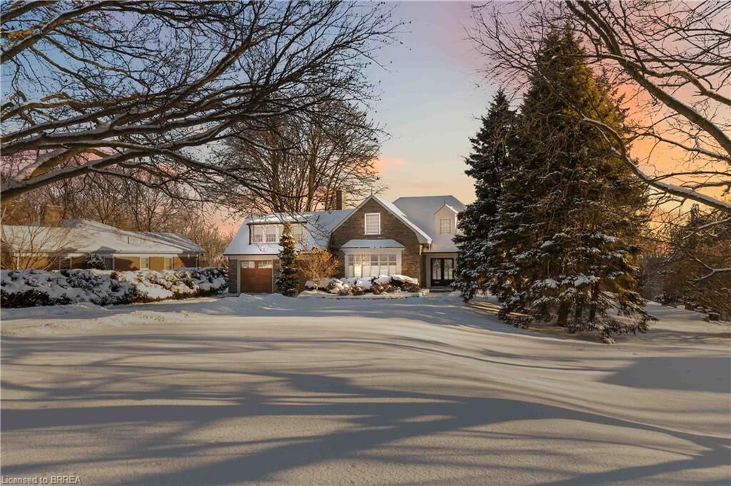 Property Photo:  8 Tutela Heights Road  ON N3T 1A1 