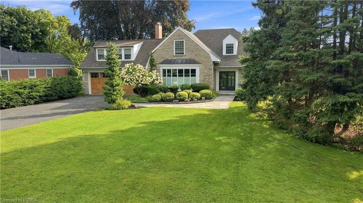 8 Tutela Heights Road — photo 1