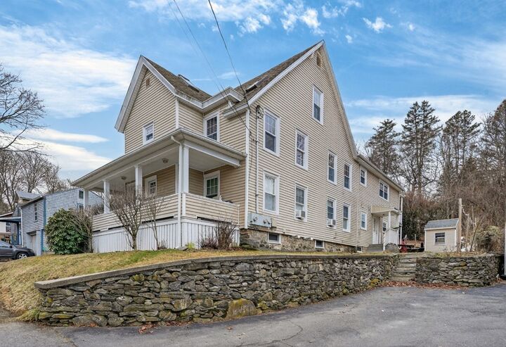 Property Photo:  17 Mason St  MA 01749 