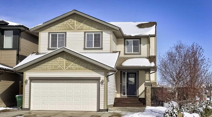Property Photo:  2064 Reunion Boulevard NW  AB T4B 0J2 