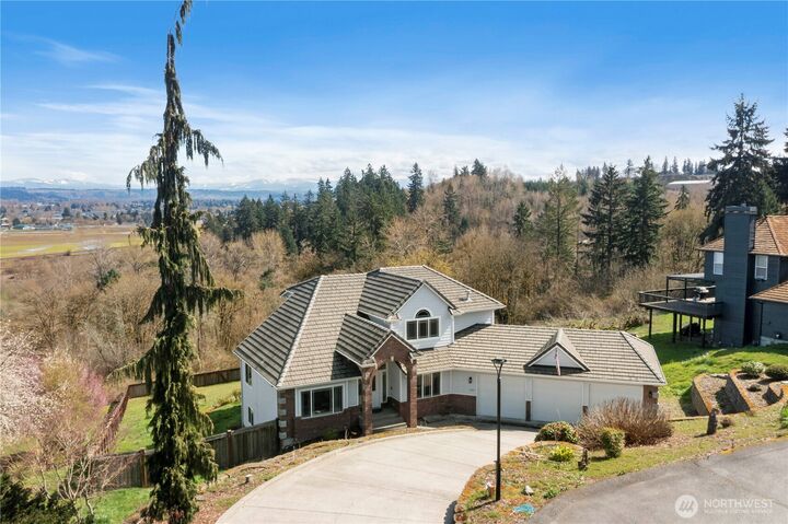 Property Photo:  5805  51st Ave Ct E  WA 98443 