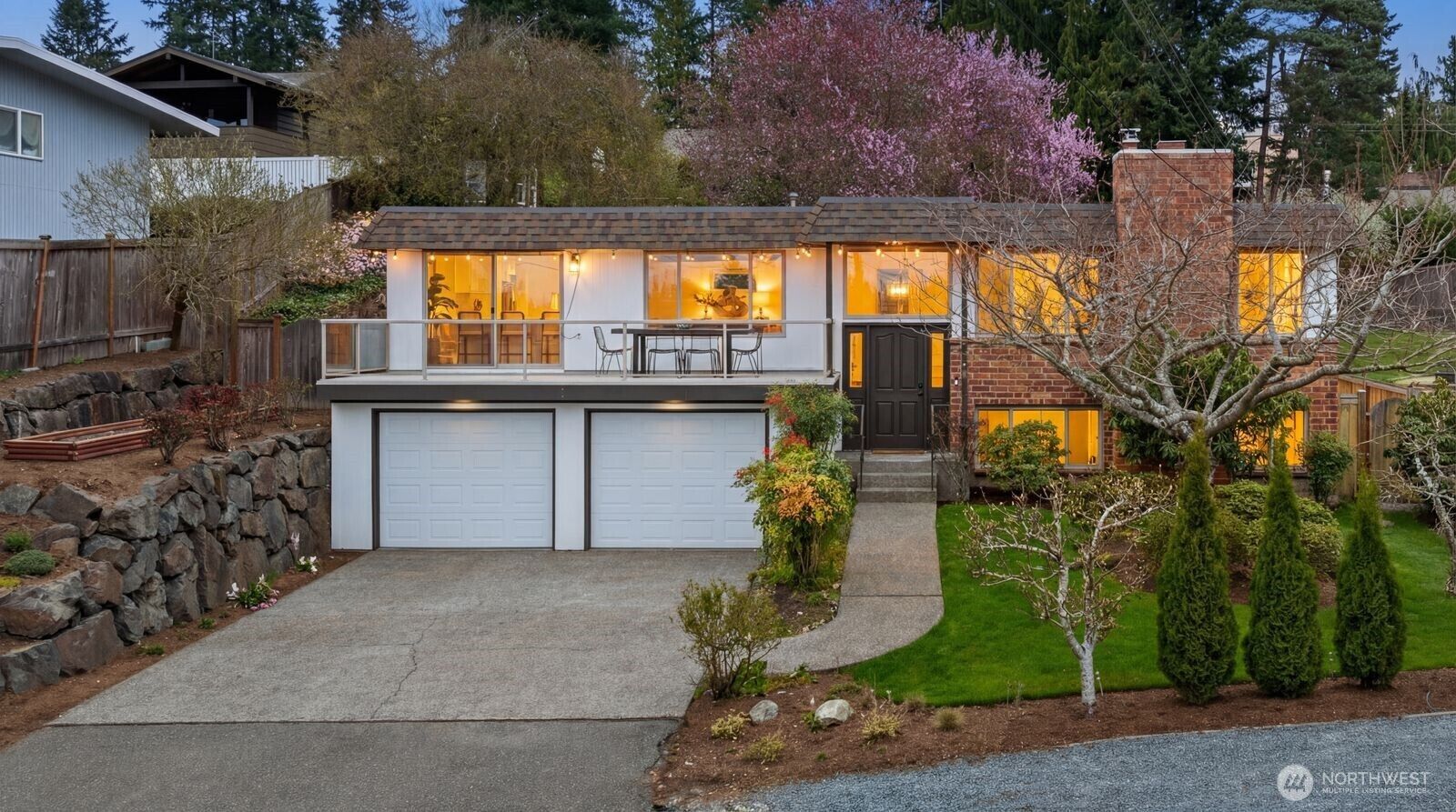 Property Photo:  17909  73rd Avenue W  WA 98026 