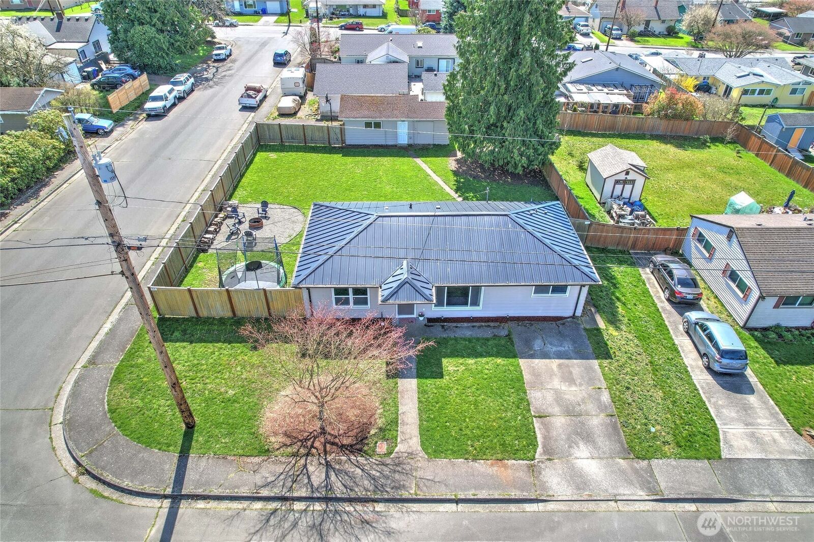 Property Photo:  2316  7th Street  WA 98201 