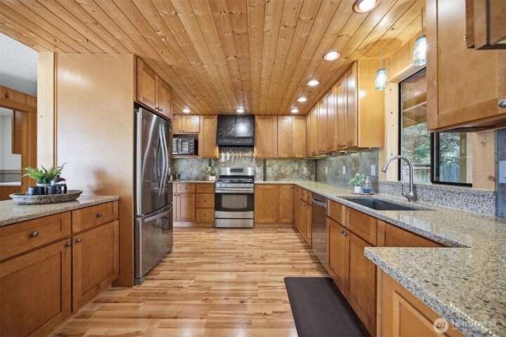 Property Photo:  6012  Portal Way  WA 98248 