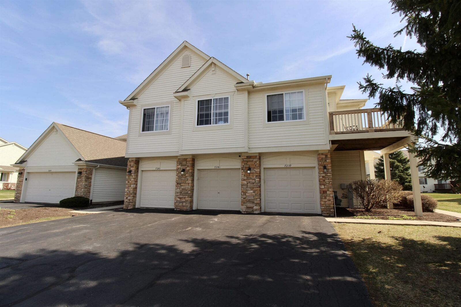 Property Photo:  7241 Chucks Way  WI 61111 