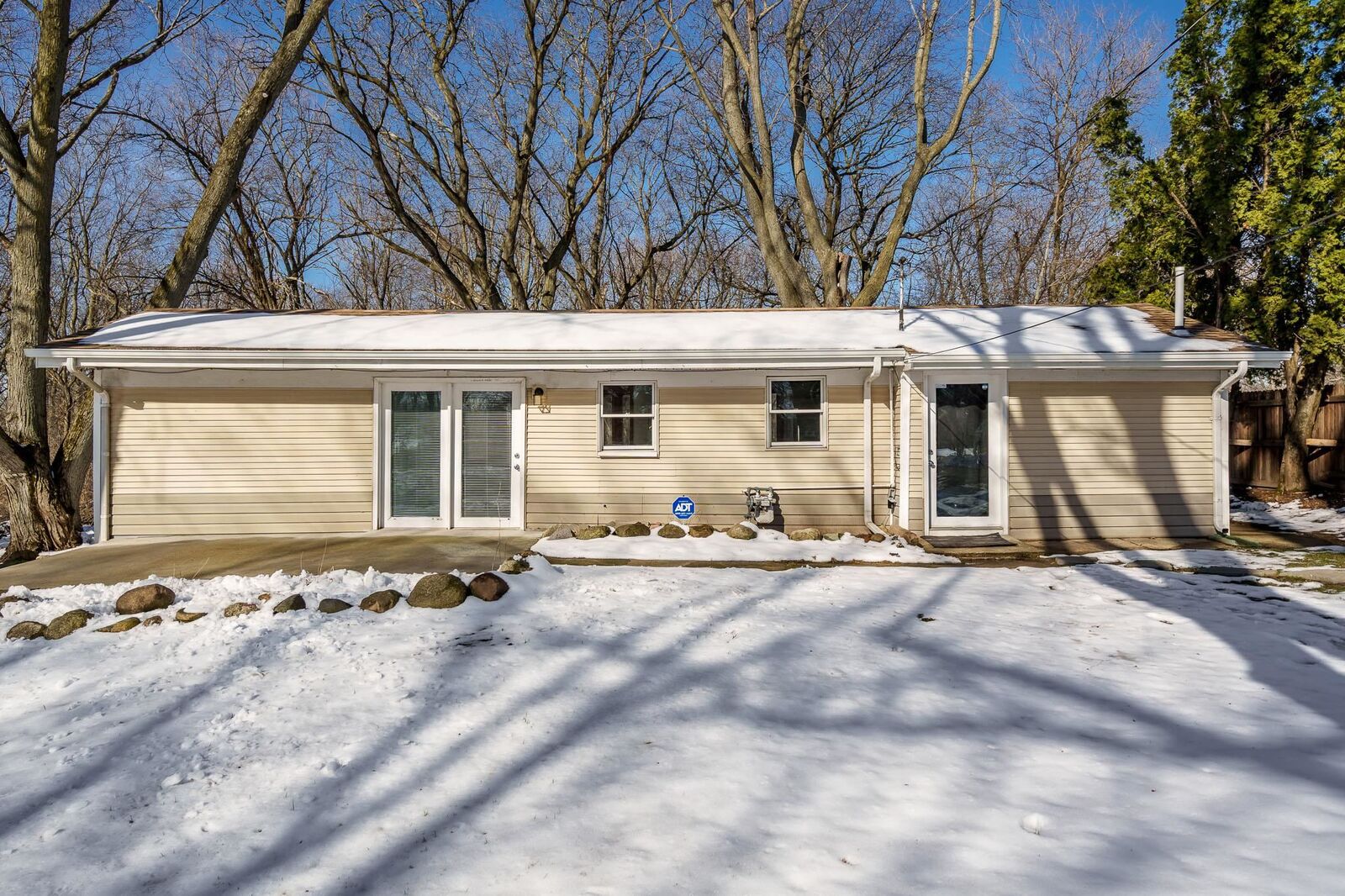 Property Photo:  1764 Leonard Road  IL 61109 