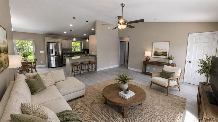 Property Photo: 7708 N Paris Drive FL 34434
