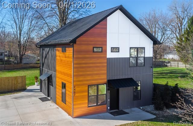 Property Photo:  2407 Pollard Road N  MI 48911 