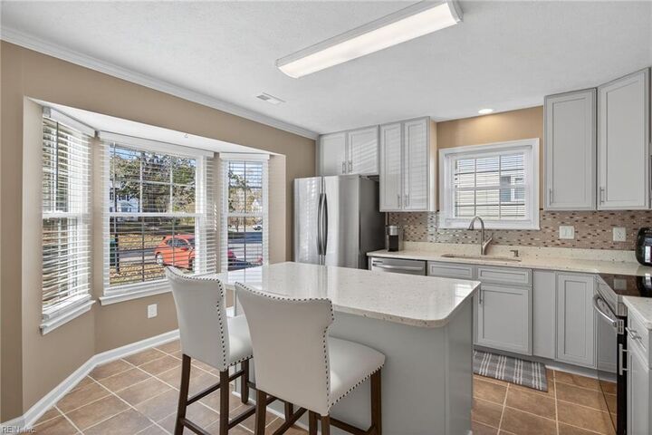 Property Photo:  1676 Skiffes Creek Cir  VA 23185 