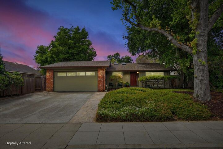 Property Photo:  939 Poplar Avenue  CA 94086 