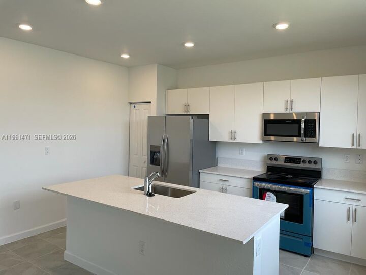 Property Photo:  10013 SW 231 Ln  FL 33190 
