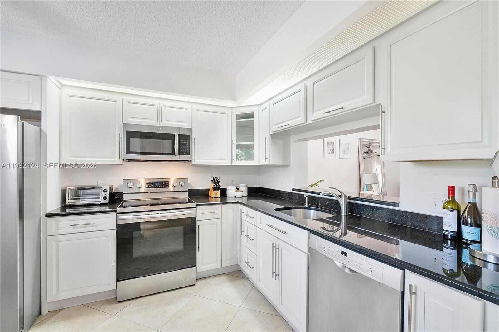 Property Photo: 1301 SW 142nd Ave 203H FL 33027