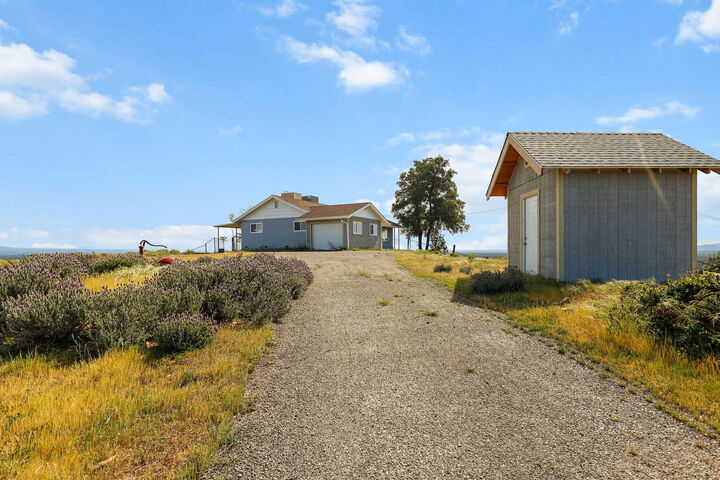 Property Photo: 13497 Old Oregon Trail CA 96003