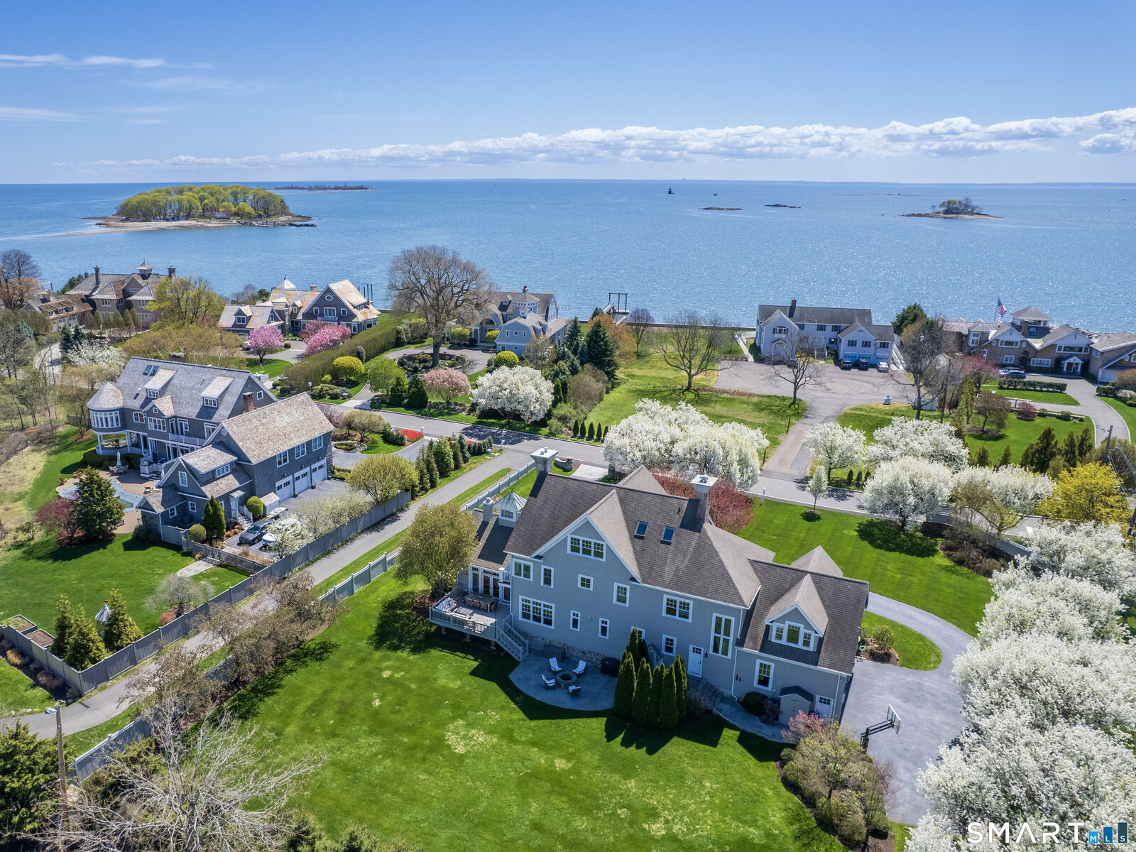 Property Photo: 3 Shorehaven Road CT 06855