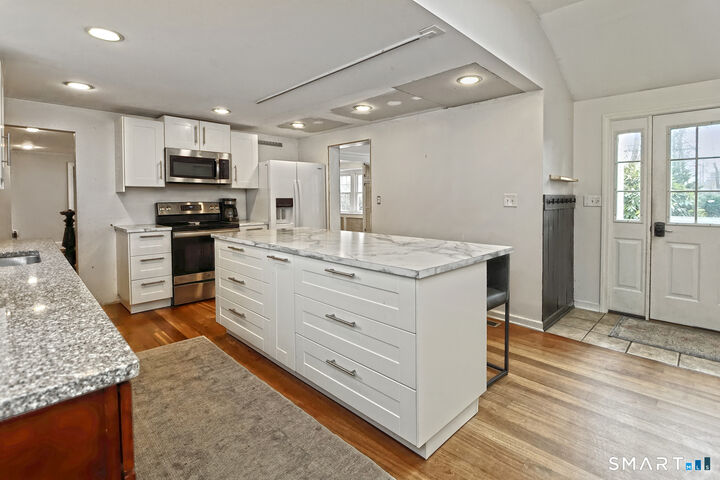 Property Photo:  167 Porter Lane  CT 06477 