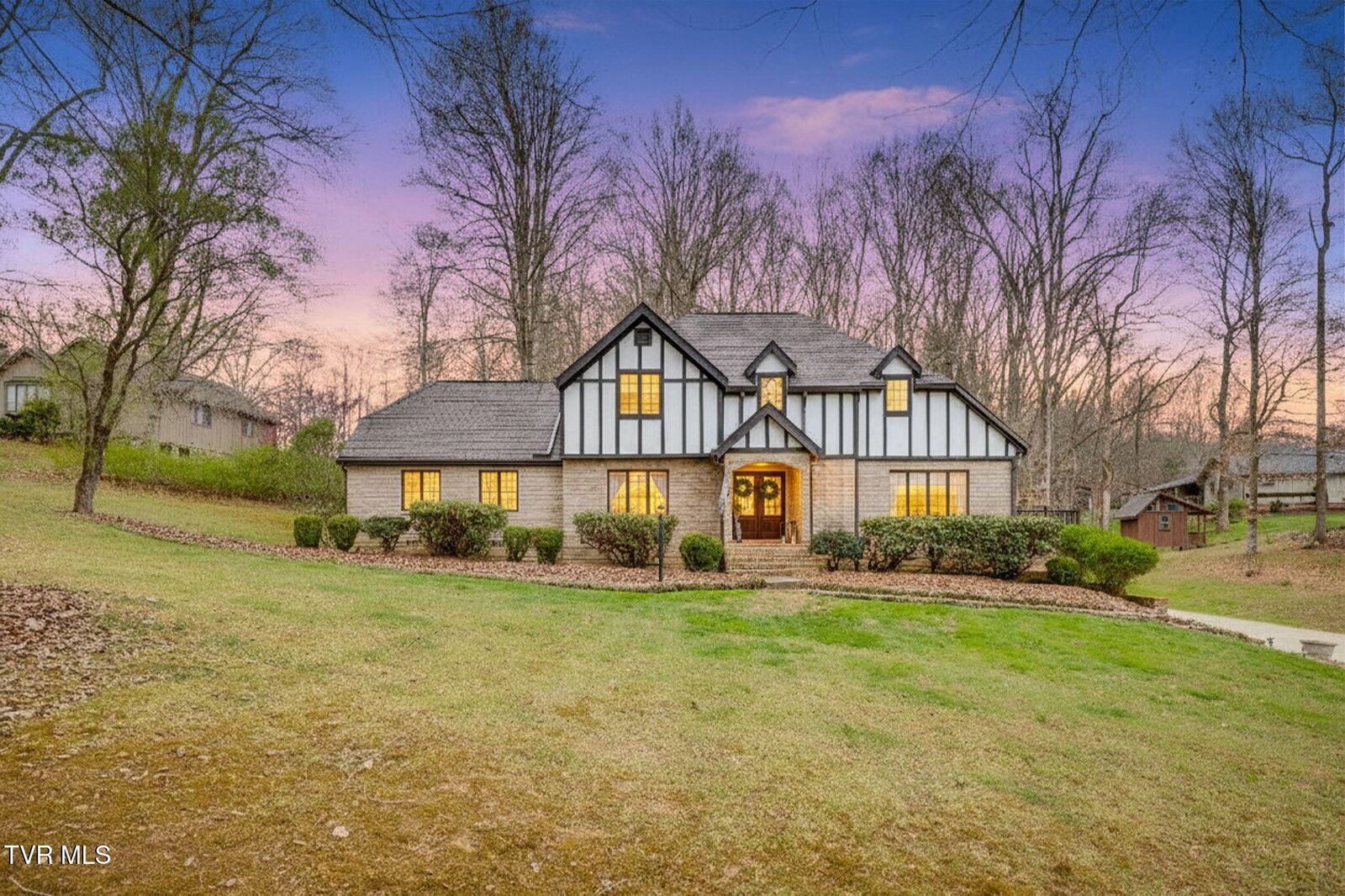 Property Photo:  2506 Beechwood Drive  TN 37643 