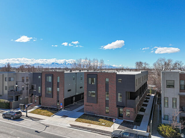 Property Photo: 723 N 300 W 1 UT 84103