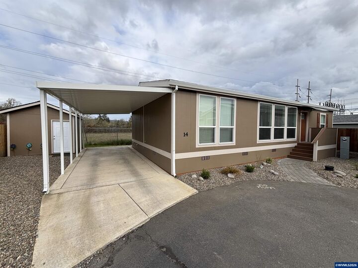 Property Photo:  1220 Monmouth St 14  OR 97351 