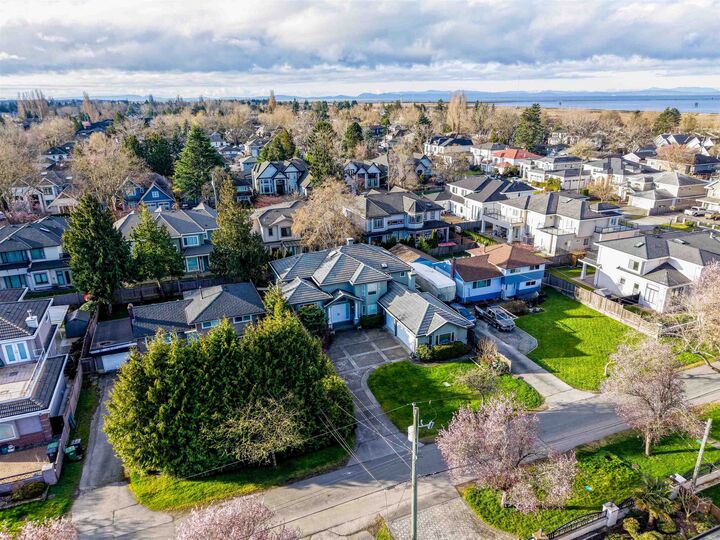 Property Photo: 3420 Rosamond Avenue BC V7E 1A7