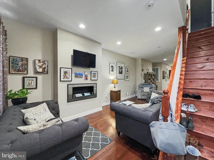 Property Photo:  1610 N Broadway N  MD 21213 