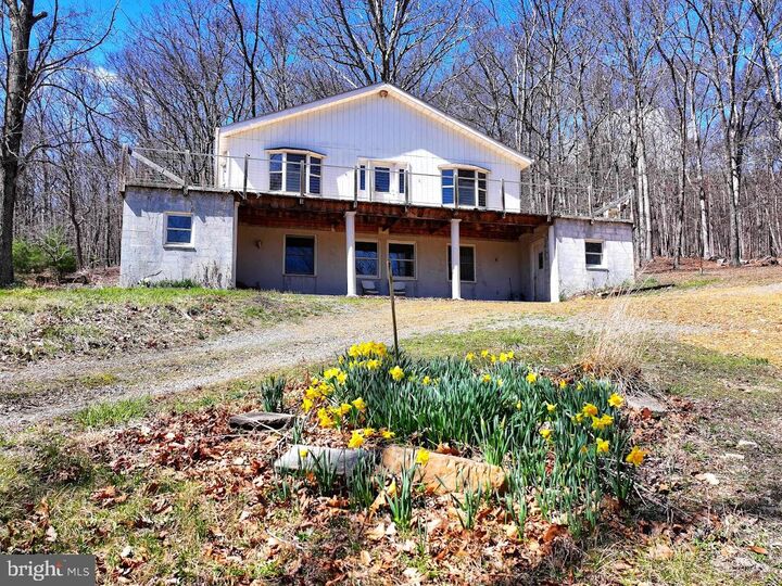 Property Photo:  364 Valentine Acres Road  PA 15535 