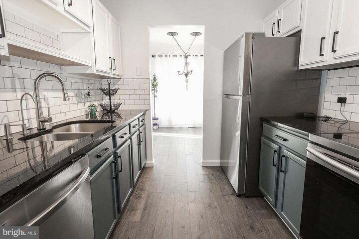 Property Photo:  45615 Longfields Village Drive  MD 20634 