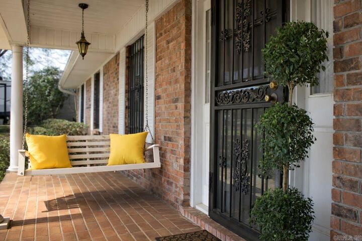 Property Photo:  1 Foxboro Cove  AR 72076 