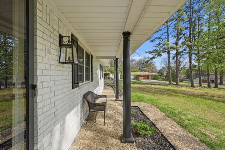 Property Photo:  1026 S Claremont Ave  AR 72120 