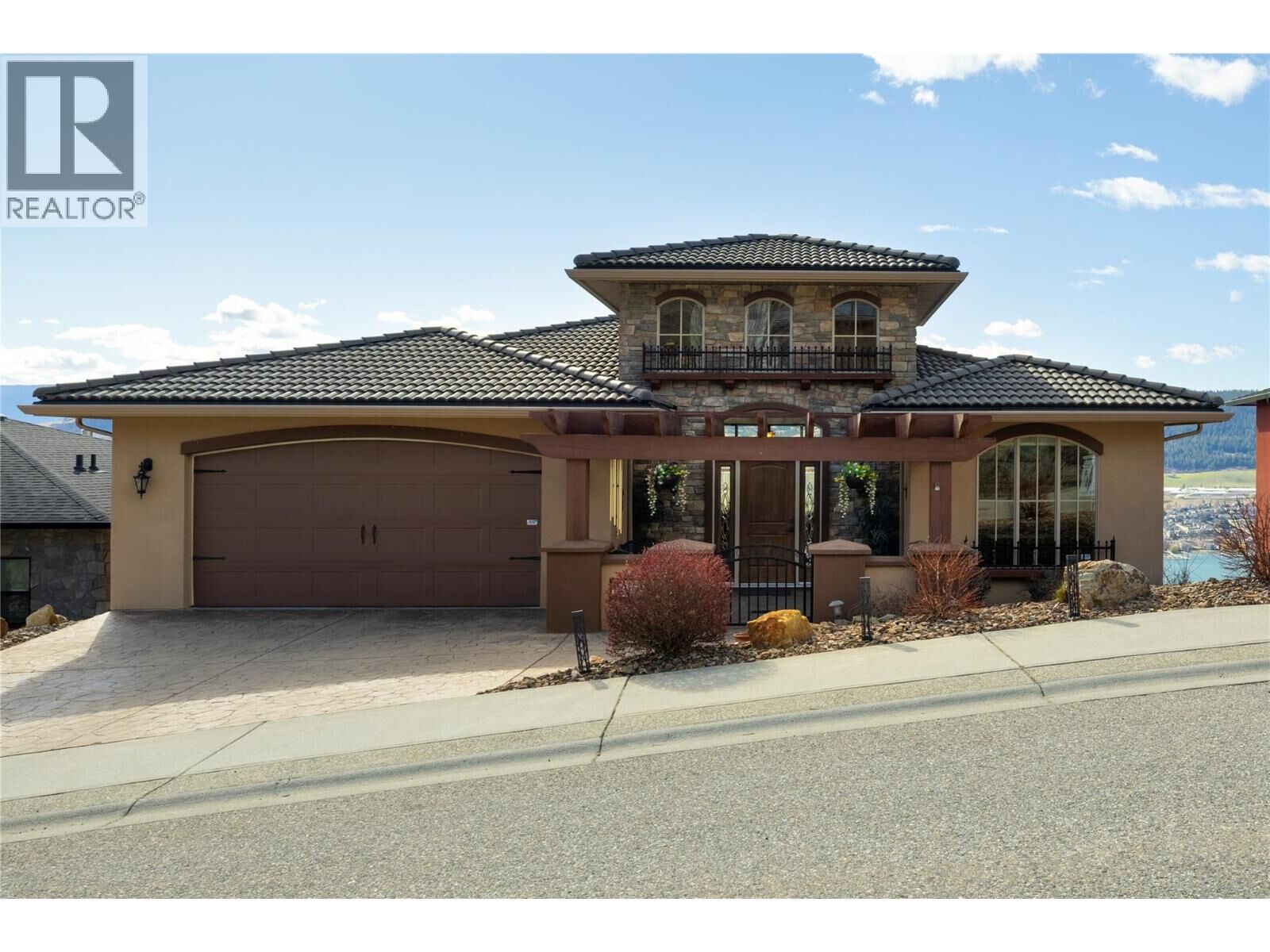 Property Photo:  212 Harvest Court  BC V1H 1Z8 