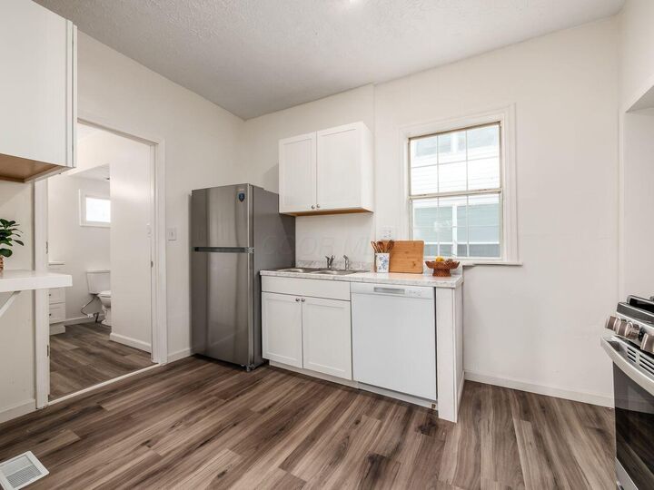 Property Photo:  1889 S 4th Street  OH 43207 