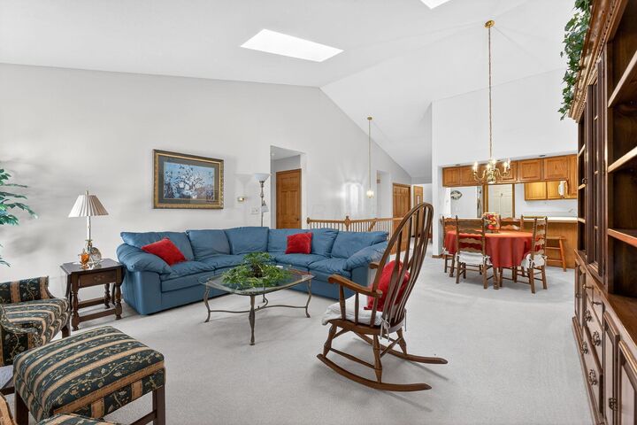 Property Photo:  118 Hanover Court  OH 43015 