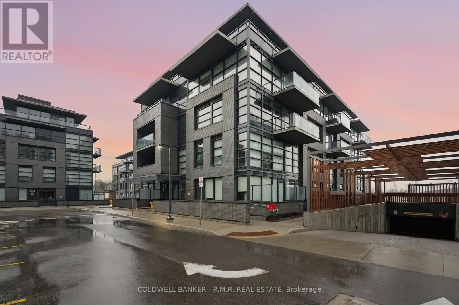 Property Photo:  1610 Charles Street 173  ON L1N 0P3 