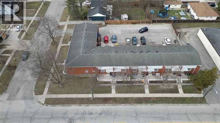 Property Photo: 1006 Kenwood Avenue ON N7V 3S3