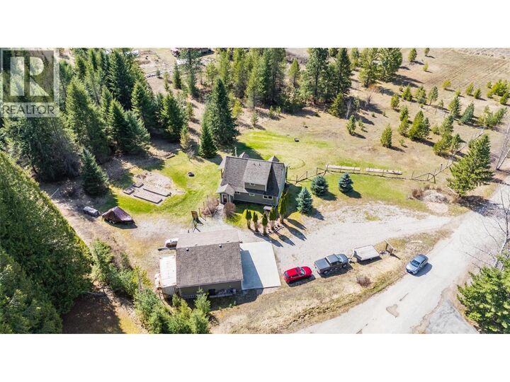 Photo de la propriété:  955 Cedar Brae Road  BC V1N 4R5 