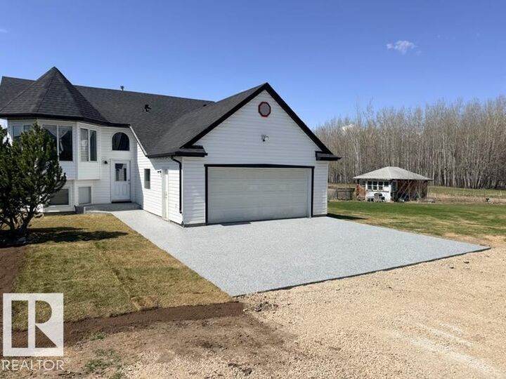 Property Photo:  49132 Range Road 70  AB T7A 1R5 