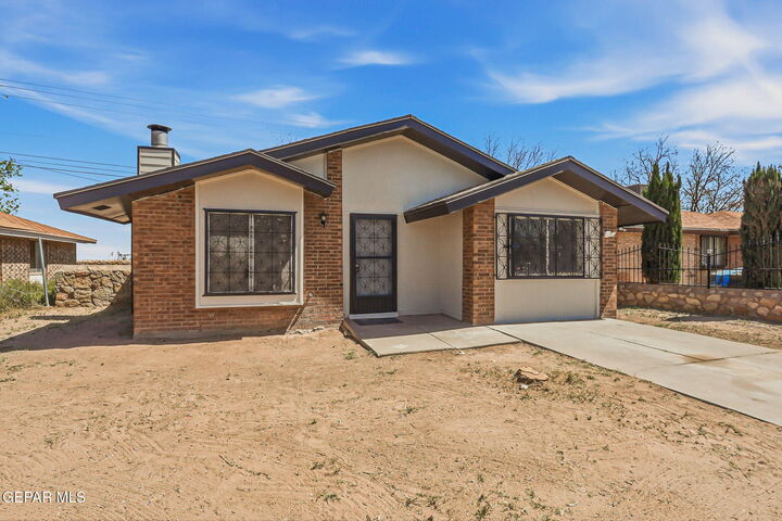 Property Photo:  9805 Gifford Drive  TX 79927 