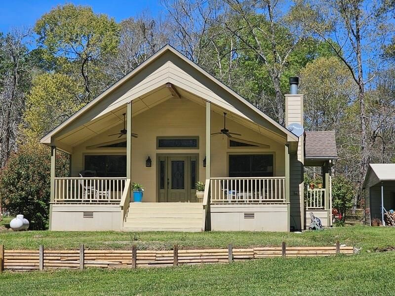 Property Photo: 115 Lake Crest Drive TX 75944