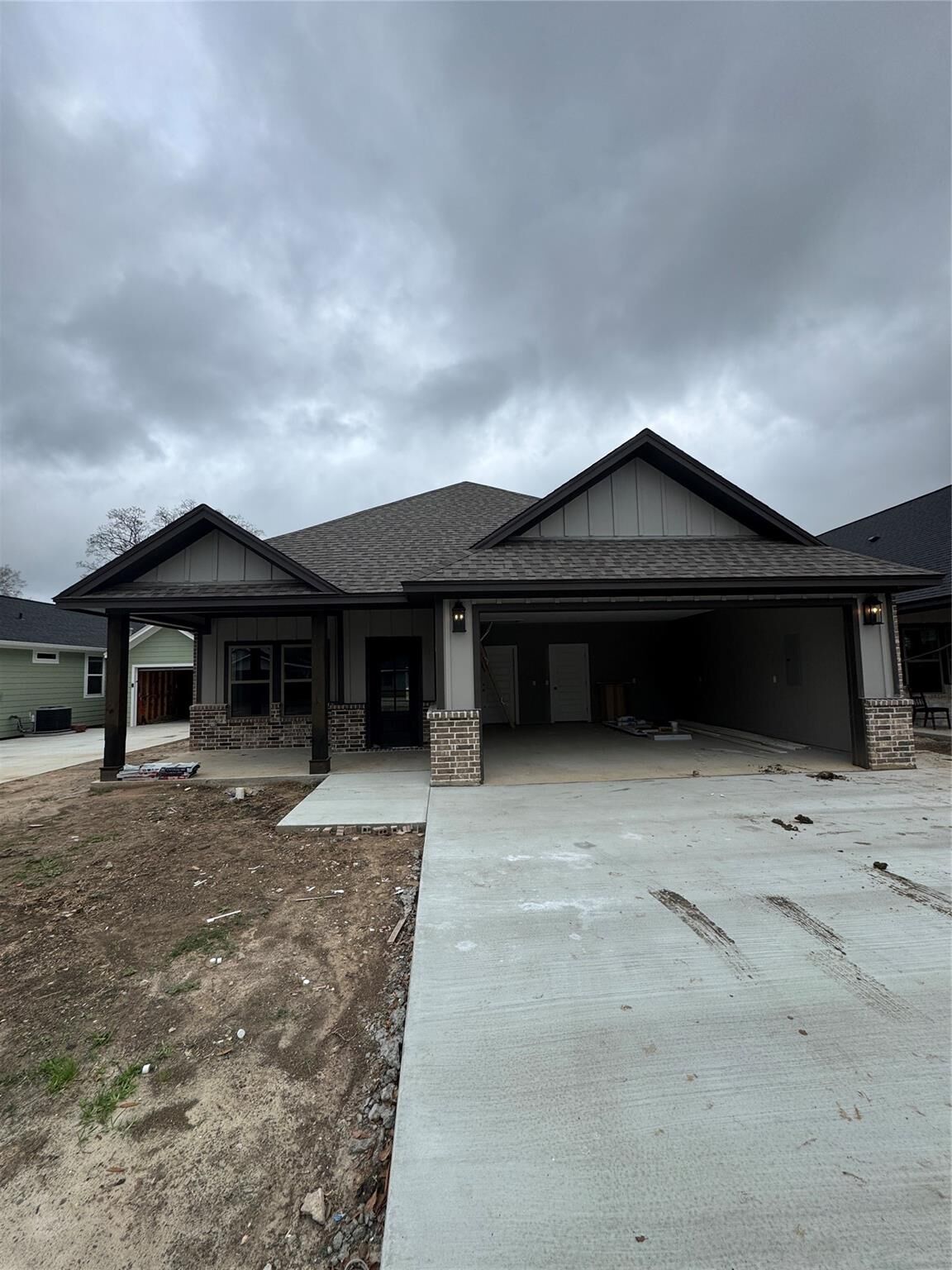 Property Photo:  1209 S 14th Street  TX 77627 