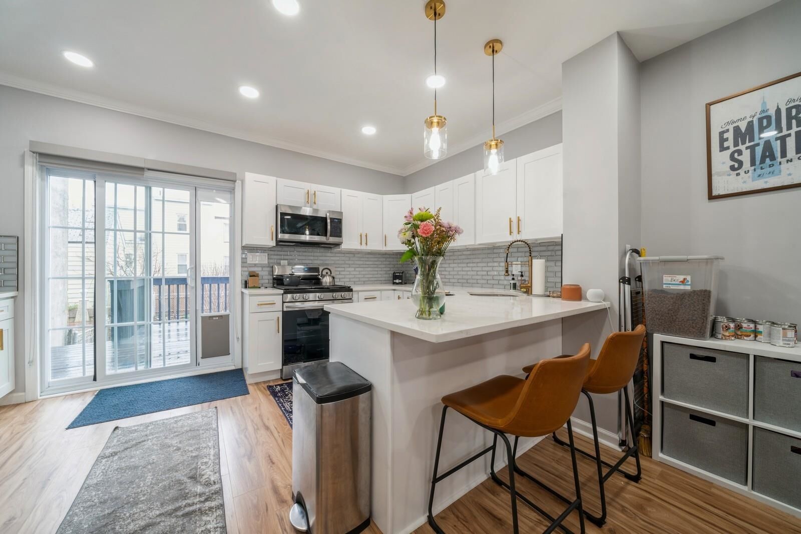 Property Photo:  318 2nd St 2  NJ 07087 