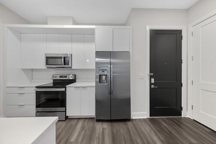 Property Photo:  121 34th St 513  NJ 07087-5902 