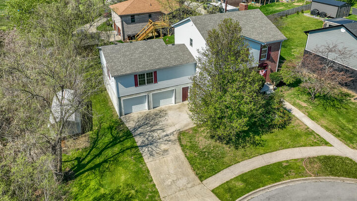 Property Photo:  206 Rookwood Court  KY 40475 