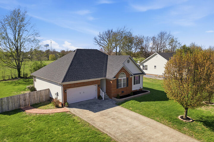 Property Photo: 440 Bellaire Drive KY 40330