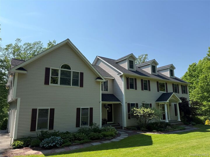 Property Photo:  17 Weldon Woods Connecticut Road  CT 06812 