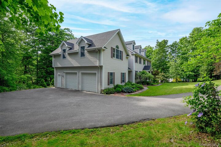 Property Photo:  17 Weldon Woods Connecticut Road  CT 06812 