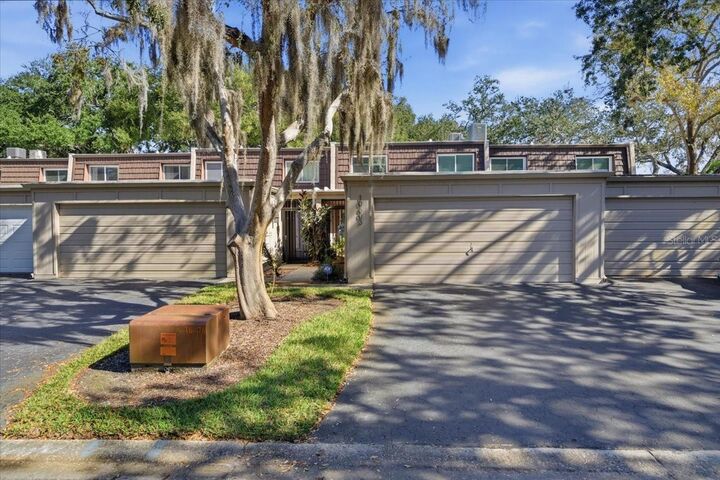 Property Photo:  10603 Carrollbrook Way 10603  FL 33618 