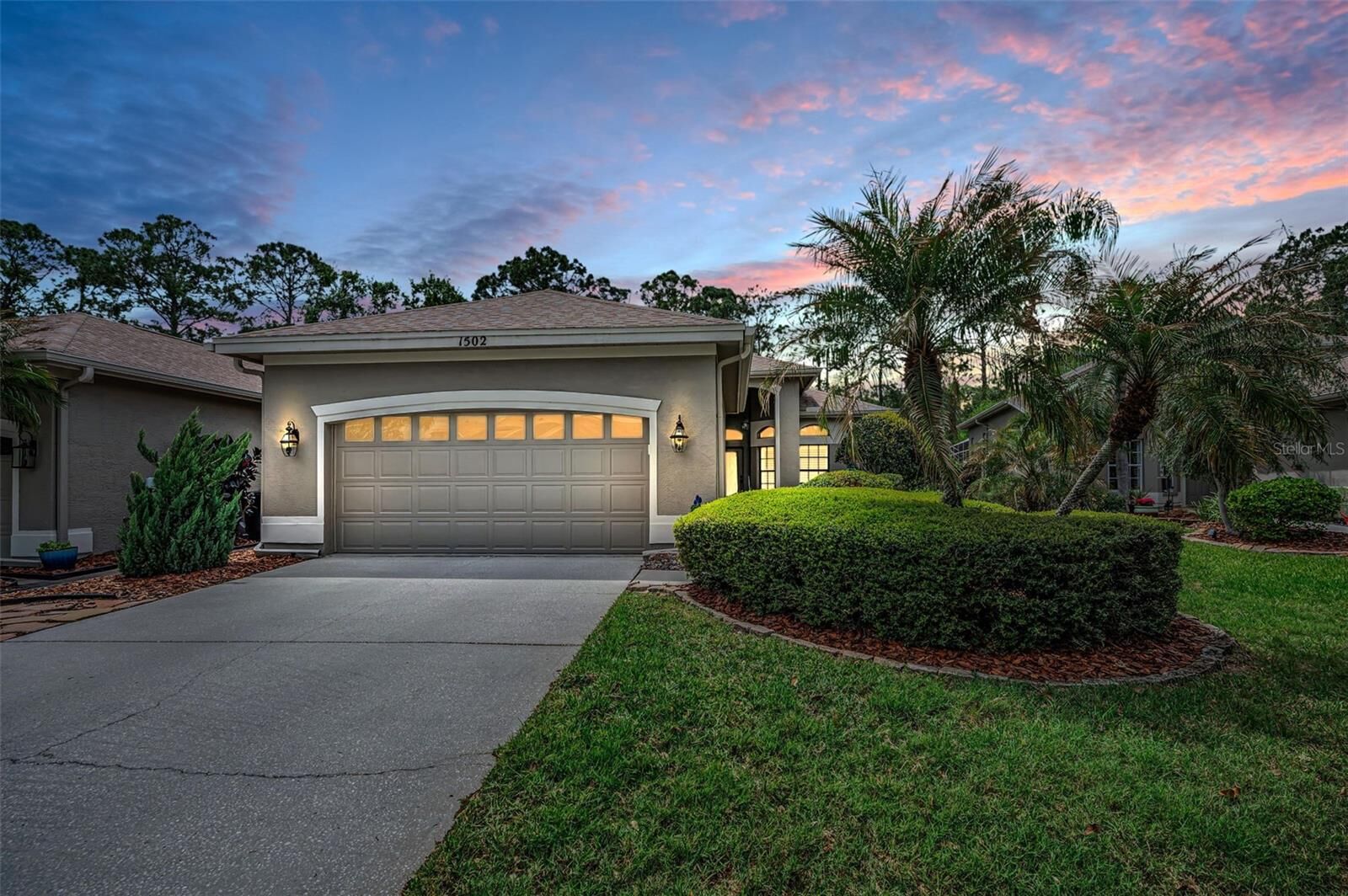 Property Photo:  1502 Woodstream Drive  FL 34677 
