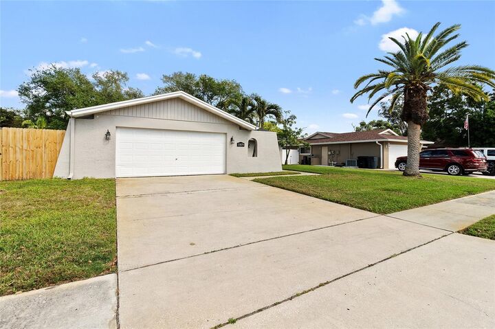Property Photo:  11079 Bella Loma Drive  FL 33774 