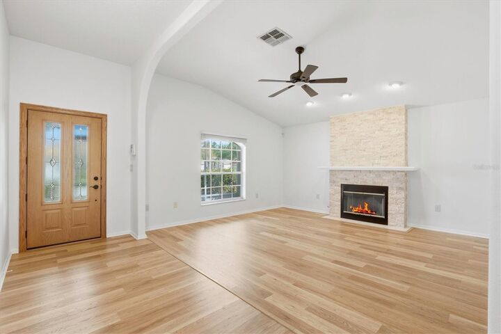 Property Photo:  1436 Watermill Circle  FL 34689 