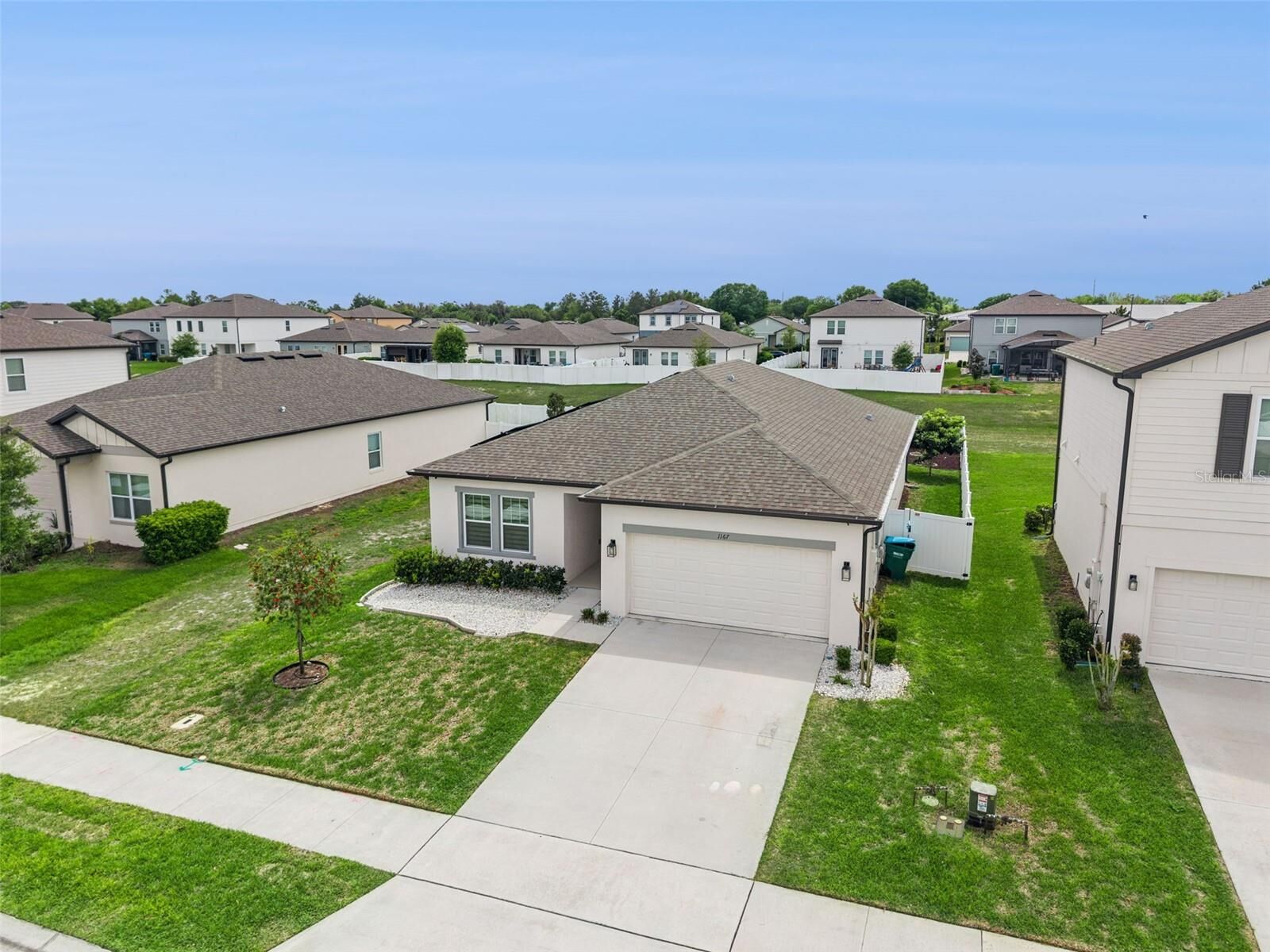 Property Photo:  1167 Pearl Tree Road  FL 32725 