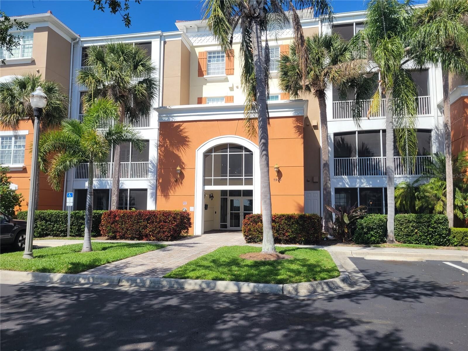 Property Photo:  7905 N Seminole Boulevard 3404  FL 33772 